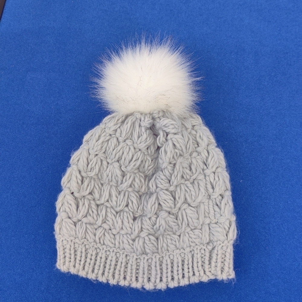 Soft Chunky Knit Beanie Hat w/ Faux Fur Pom Pom Dusty Blue Gray Winter Warm Cute